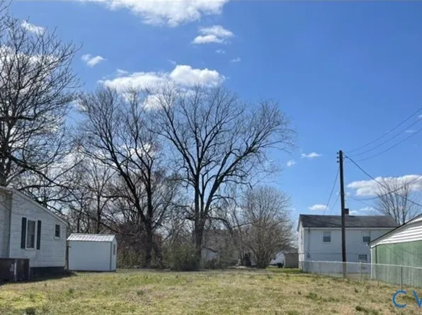 214 S 16th Ave #47, Hopewell, VA 23860