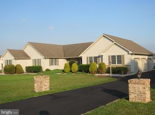 102 Kings Ct, Harrington, DE 19952