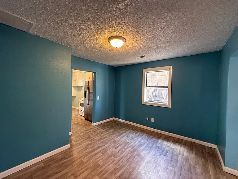 1212 S Lea St — Photo 11