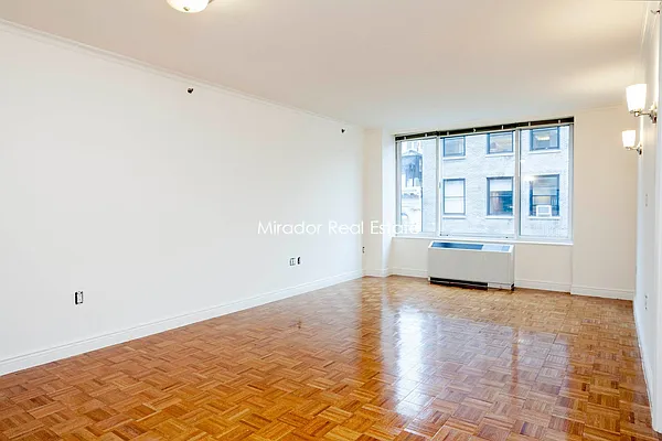 Rented by Mirador Real Estate | media 32