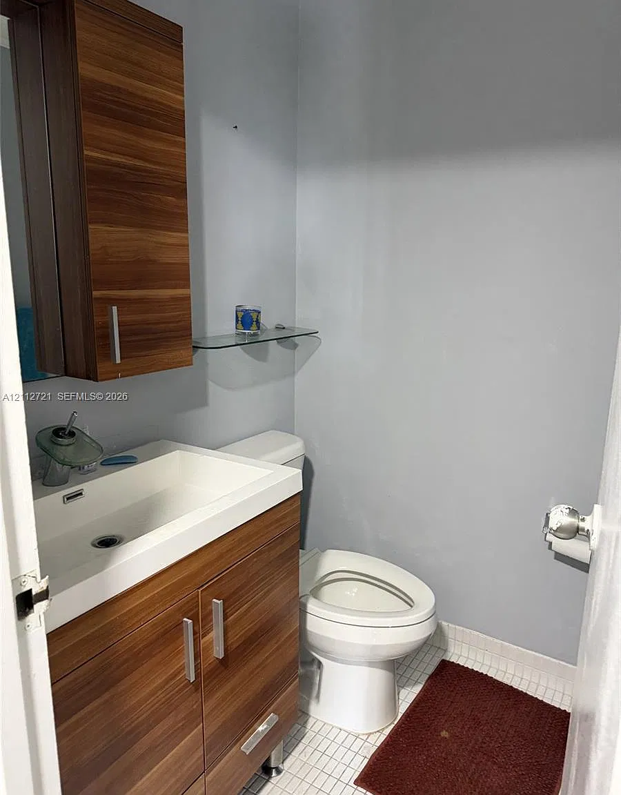 Avila Condo — Photo 4