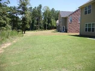 2070 Cooper Lakes Dr, Grayson, GA 30017