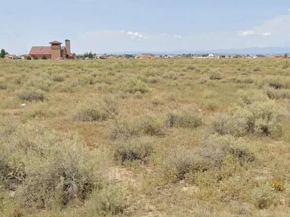 727 N Mapleleaf Dr, Pueblo West, CO 81007