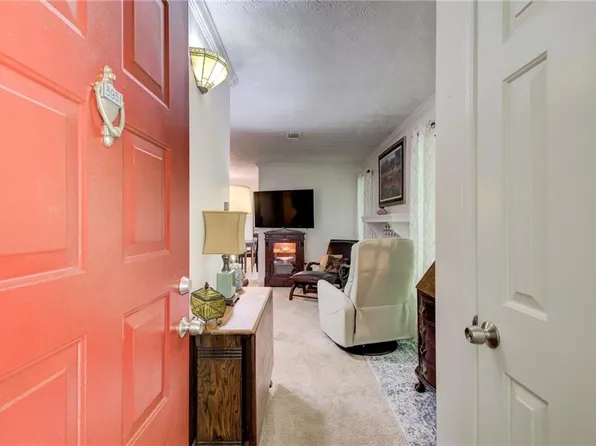 3951 Woodridge Way, Tucker, GA 30084