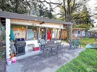 567 Sundin Dr, Camano Island, WA 98282