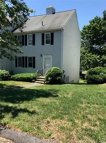 1st image of 8 Southgate Dr #8