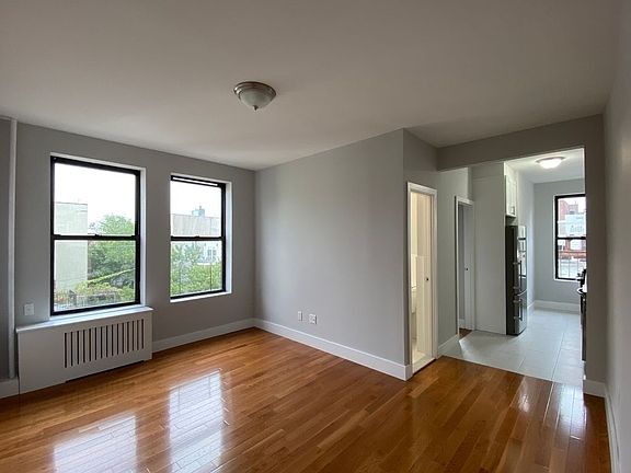 4th image of 31-28 42nd St #6