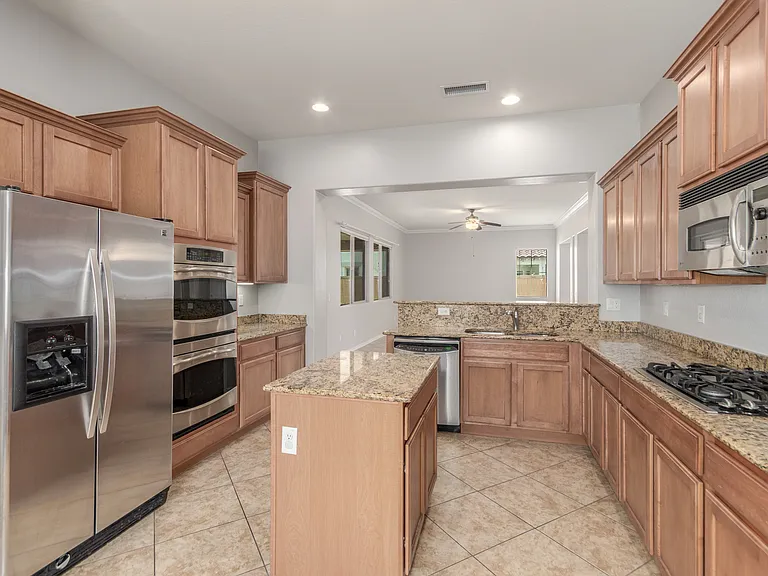 2789 N Heritage St — Photo 42