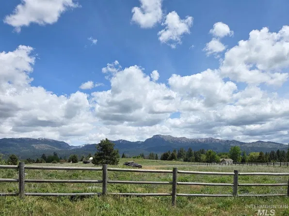 14016 Country Way, McCall, ID 83638