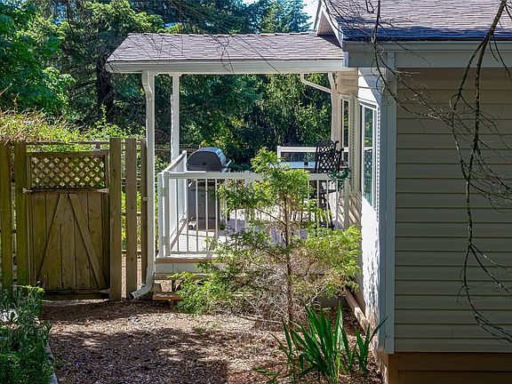 2nd image of 1751 Northgate Rd #66