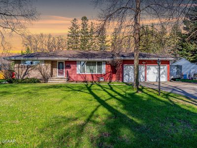 2318 Belmont Rd, Grand Forks, ND, 58201