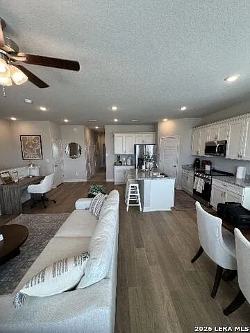 7219 Magnolia Vlg #201 — Photo 17