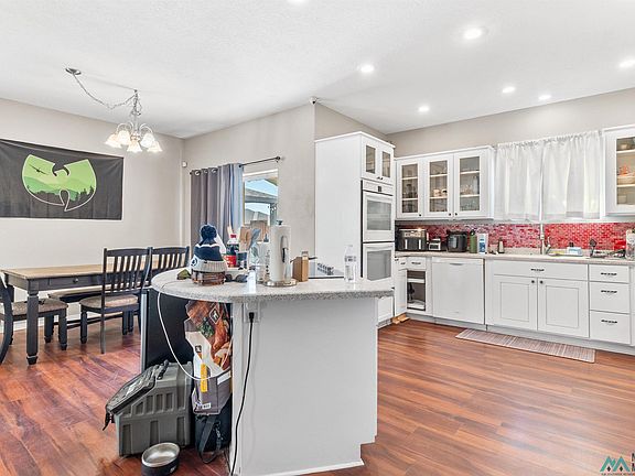 5th image of 3101 Sterling Ave