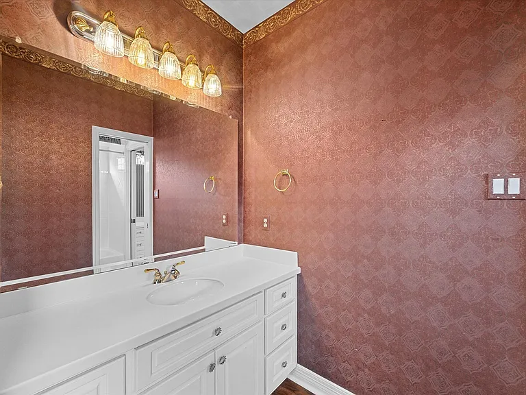 15318 Beecham Dr — Photo 26