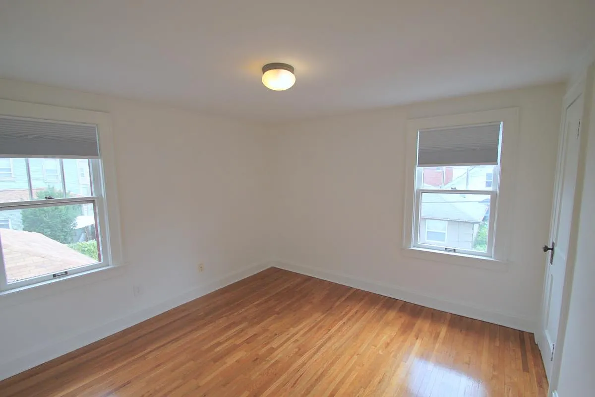 2 bed, 1082 sqft, $1,650 — Photo 3