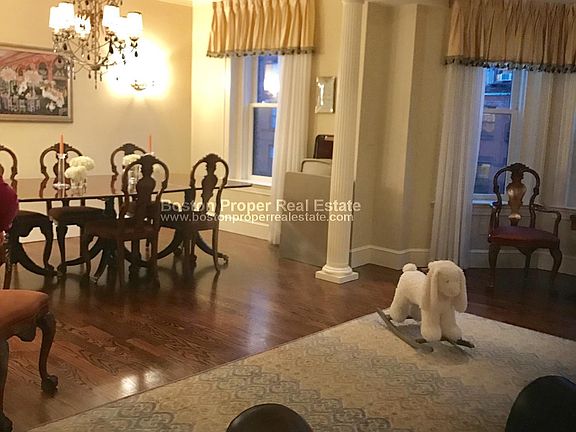 3rd image of 167 Newbury St #11