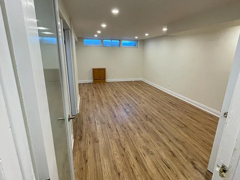 53 Oakridge Dr #BASEMENT — Photo 8