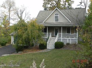 25 Elm St, East Stroudsburg, PA 18301