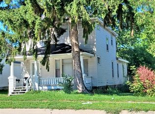 923 10th St, Port Huron, MI 48060