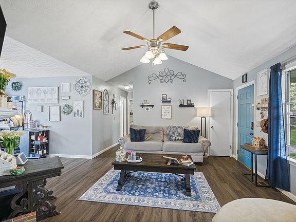 4th image of 114 Kristen Ct