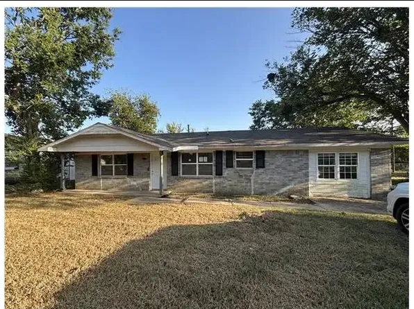 380 SE Hayes Ave, Krebs, OK 74554