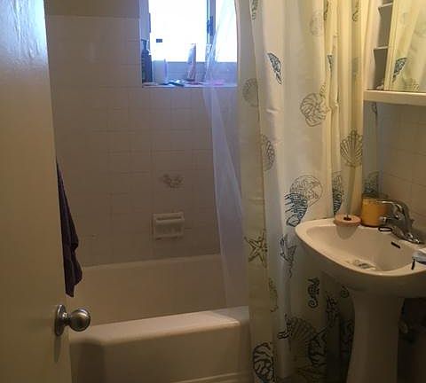 5th image of 4920 N Marine Dr #C18