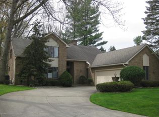 2569 Dustin Rd, Okemos, MI 48864