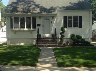 35 Bryson Ave, Staten Island, NY 10302