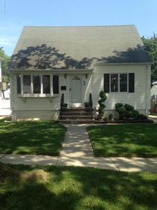35 Bryson Ave, Staten Island, NY, 10302
