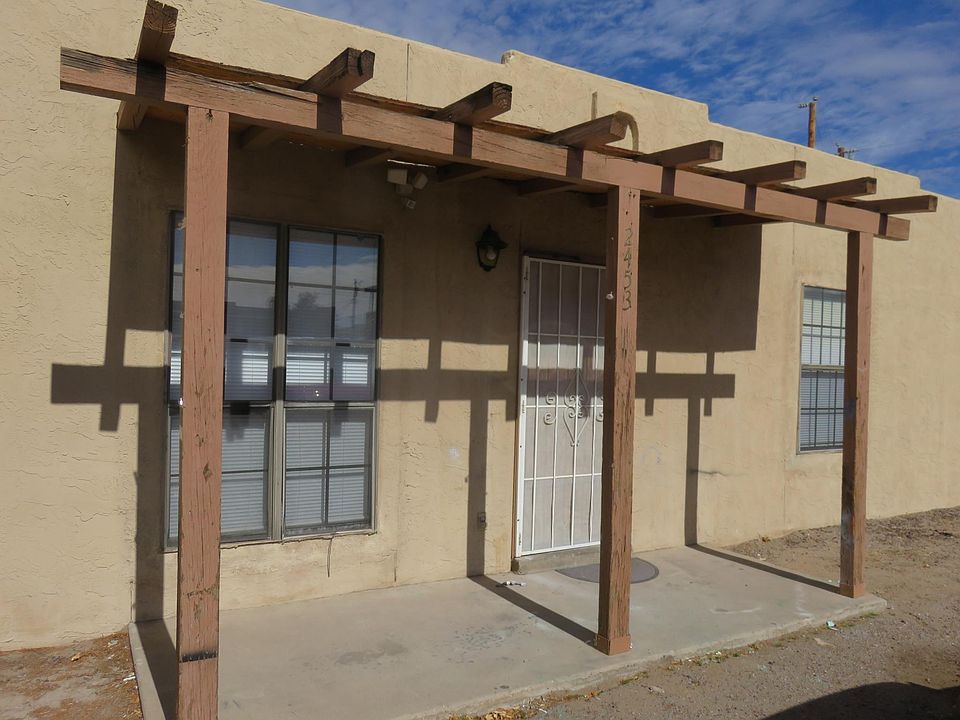 1st image of 2453 La Fonda Cir #2