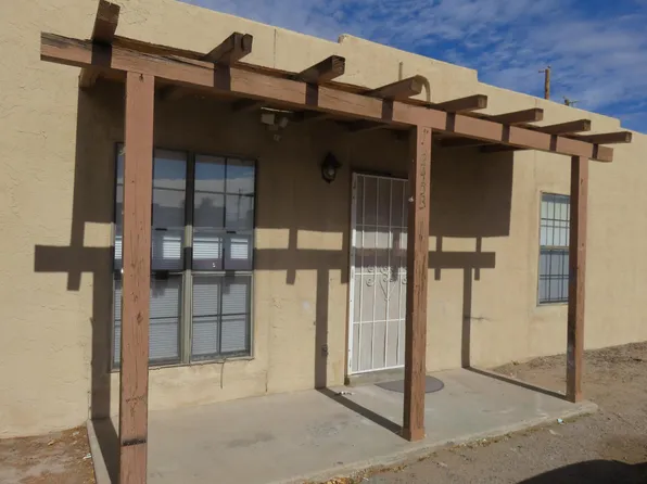 2453 La Fonda Cir #2, Las Cruces, NM 88001