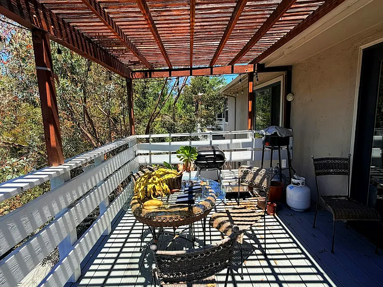 3900 Turnley Ave — Photo 5