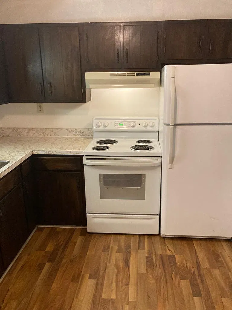 1 bed, 725 sqft, $1,275 — Photo 4