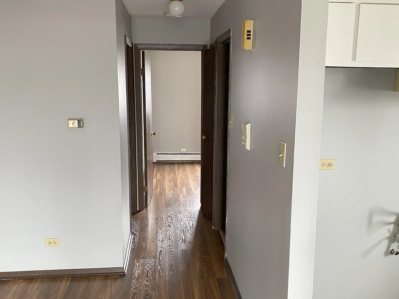 236 S Yates Ave — Photo 4
