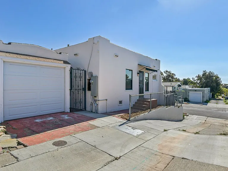 3124 B St — Photo 27