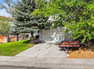 1521 Oakwood Dr, Elko, NV 89801