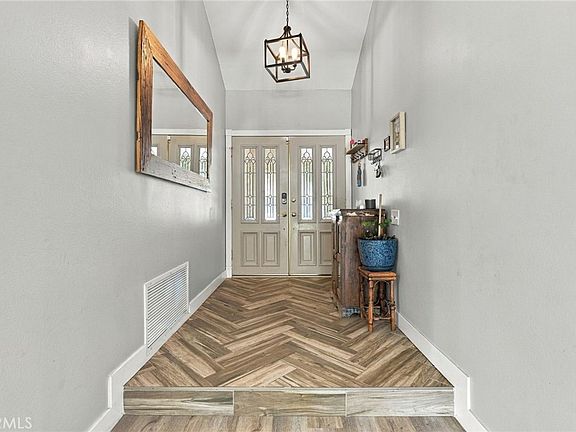 3rd image of 25152 Avenida Rotella