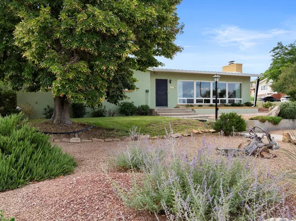1449 Crescent Dr NW, Albuquerque, NM 87105