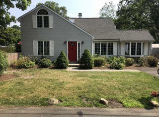 2 Gerald Ct, Riverside, CT 06878