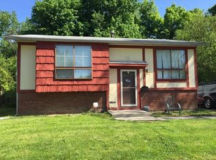 10214 Ridgefield Dr, Indianapolis, IN 46235