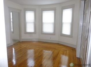 92 Marlborough St, Springfield, MA 01109