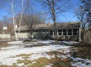 33885 Riverside Dr NE, Cambridge, MN 55008