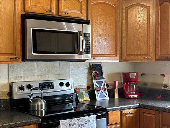 3rd image of 1709 E SCHWARTZ BOULEVARD