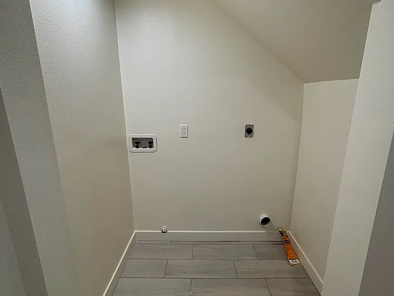 313 E 59th Pl — Photo 7