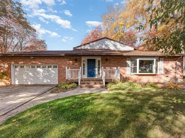 1707 Brookfield Dr, Midland, MI 48642