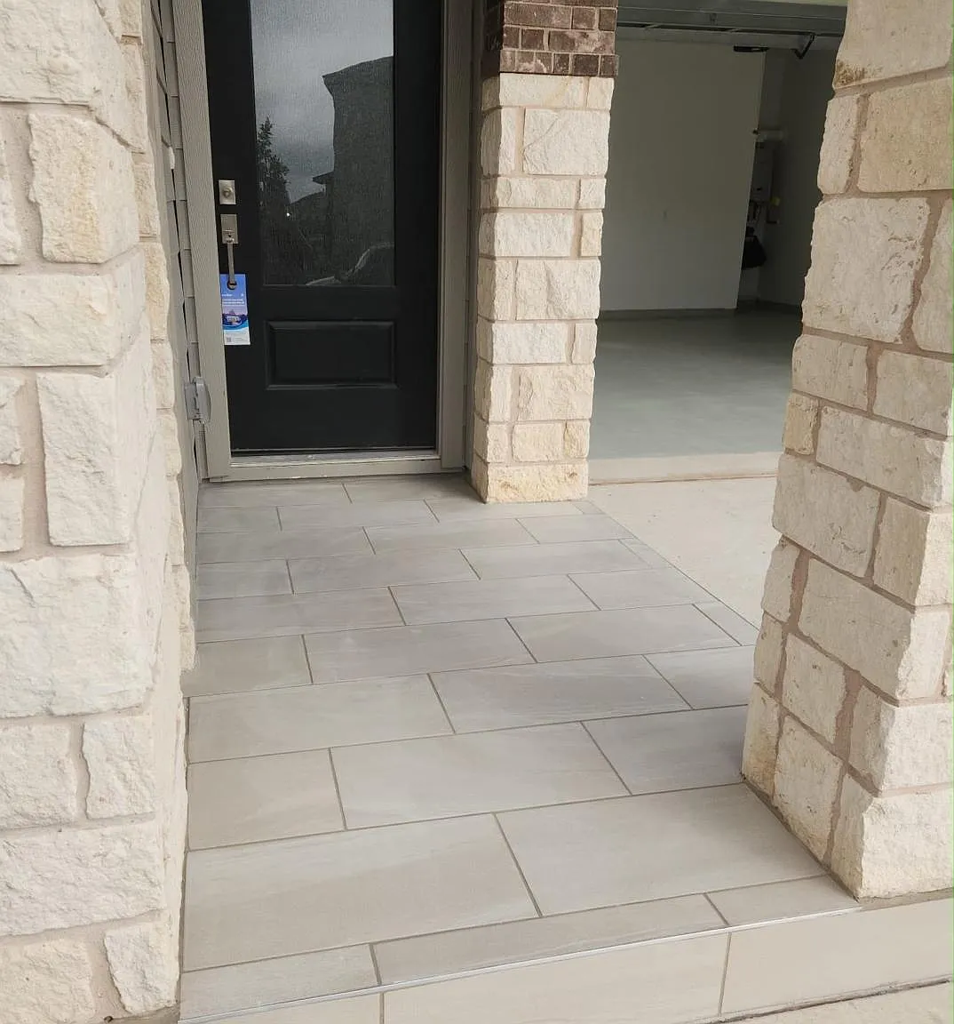 5 bed, 2.5 bath, 2532 sqft, $2,499 — Photo 3