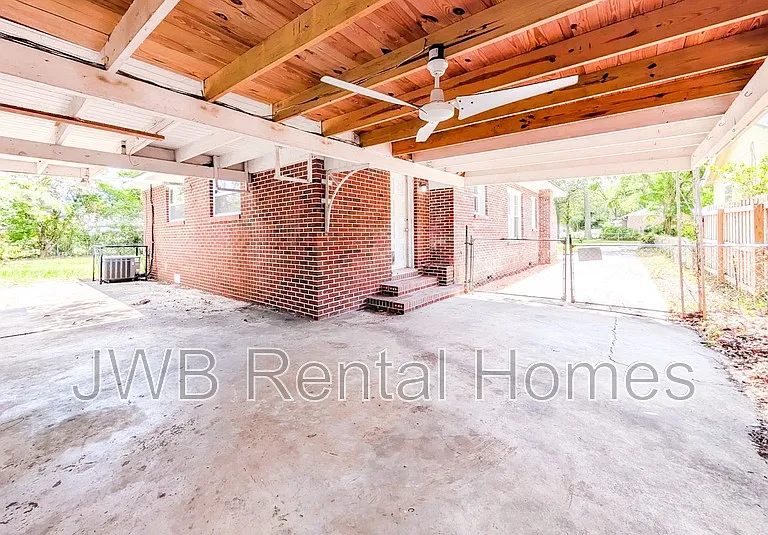 1166 Hamilton St — Photo 12