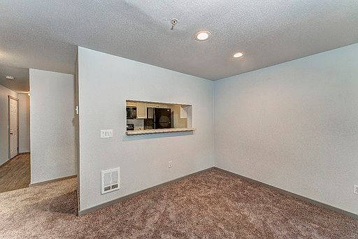 4th image of 23325 Cedar Way APT G102