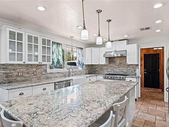 5th image of 28736 Warren Rd