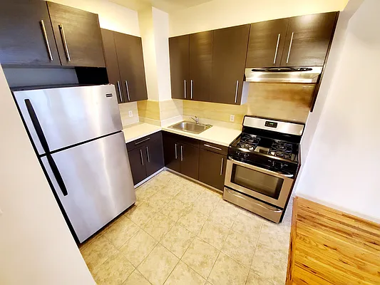 Rented by Metro Garden Realty NYC | media 19